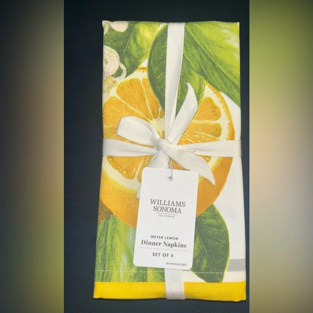 - NWT Williams & Sonoma Meyer Lemon Napkins Set of (4)